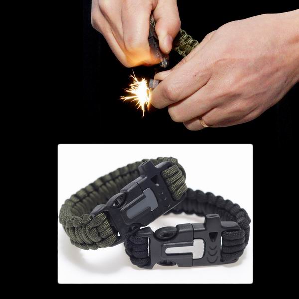 2016-4-in-1-Flint-Fire-Starter-Whistle-Outdoor-Camping-Survival-Gear-Buckle-Travel-Kit-Paracord-5.jpg